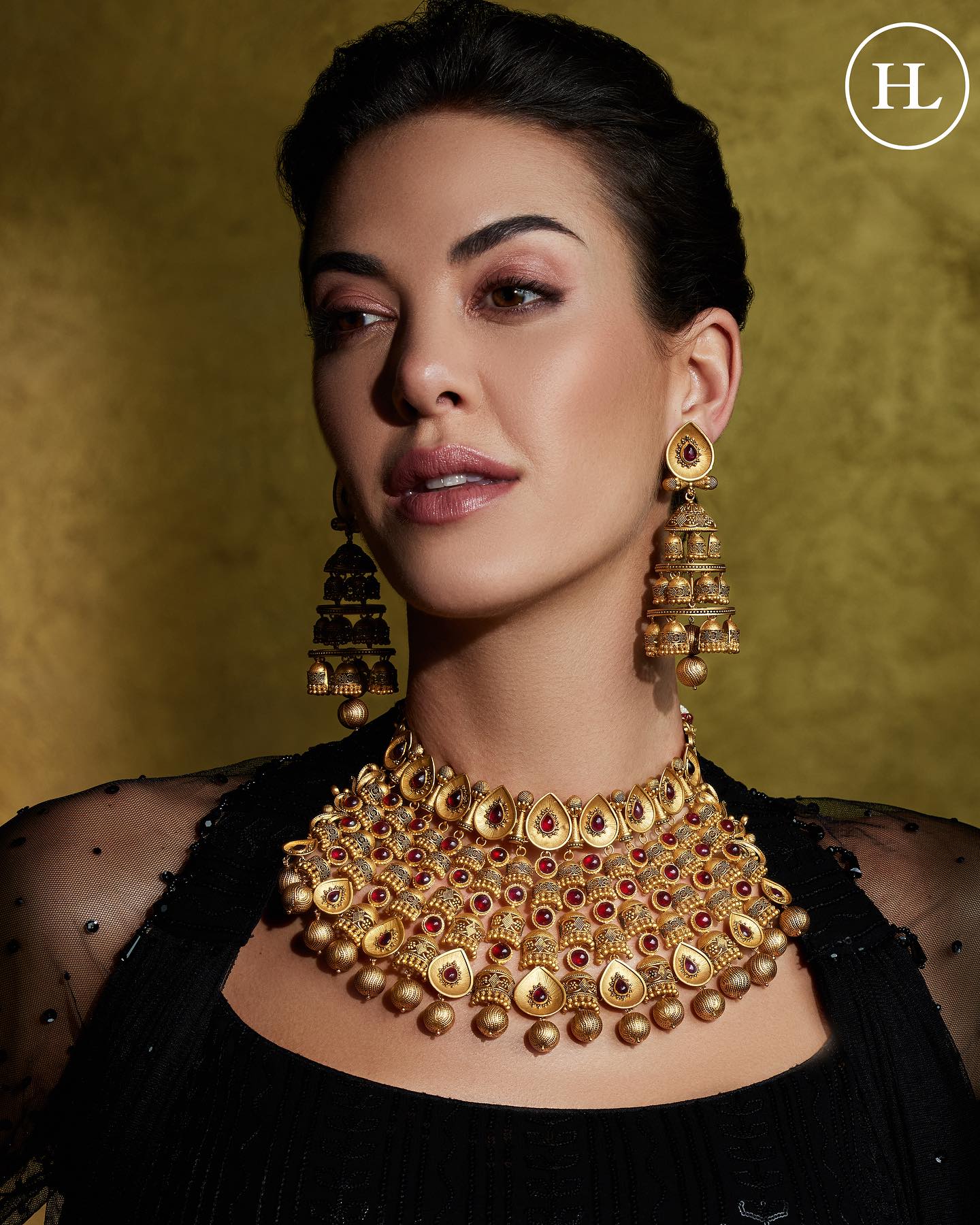 Luxury and Elegance Entwined: Hazoorilal Gold Jewellery